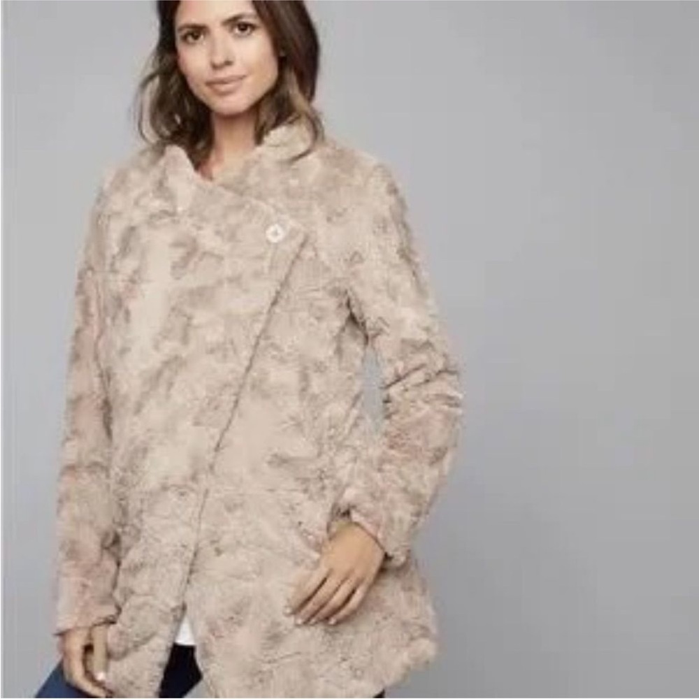 BB Dakota Tucker Wubby Draped Faux Fur Jacket Coat – Tan – Size M – NWT - Picture 12 of 16